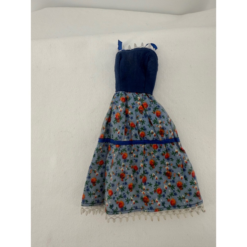 Blue Floral Dress with Ruffled Lace Trim and‎ Contrast Ribbon